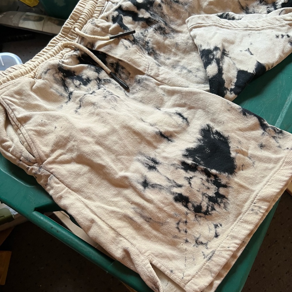 Zara Cream and Dark Blue Tie Dyed Shorts